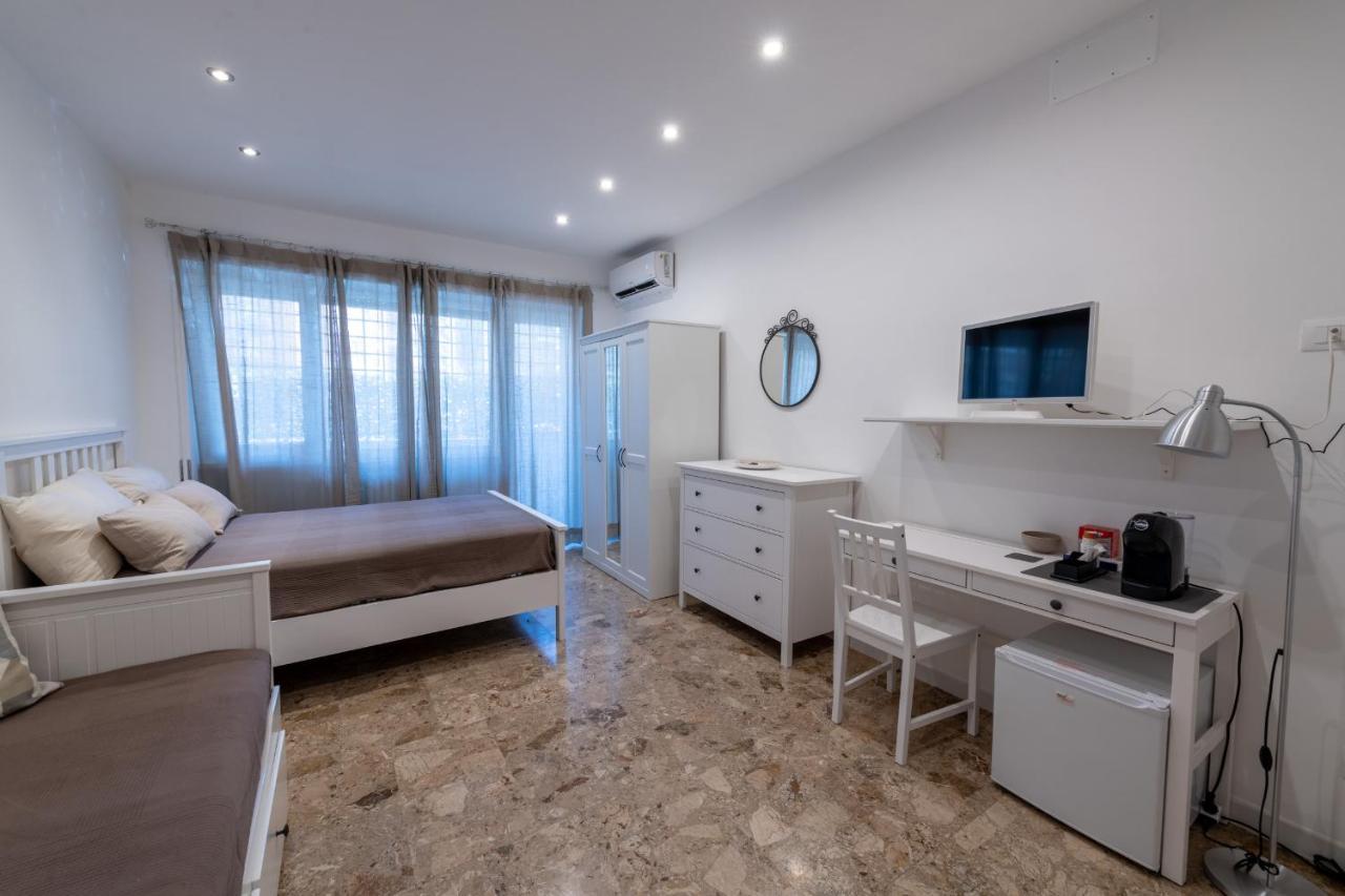 Apartamento Casa Rosa Beige E Blu Roma Exterior foto